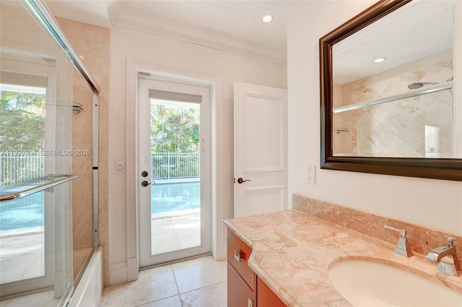 10640 SW 61st Ave Pinecrest, FL 33156