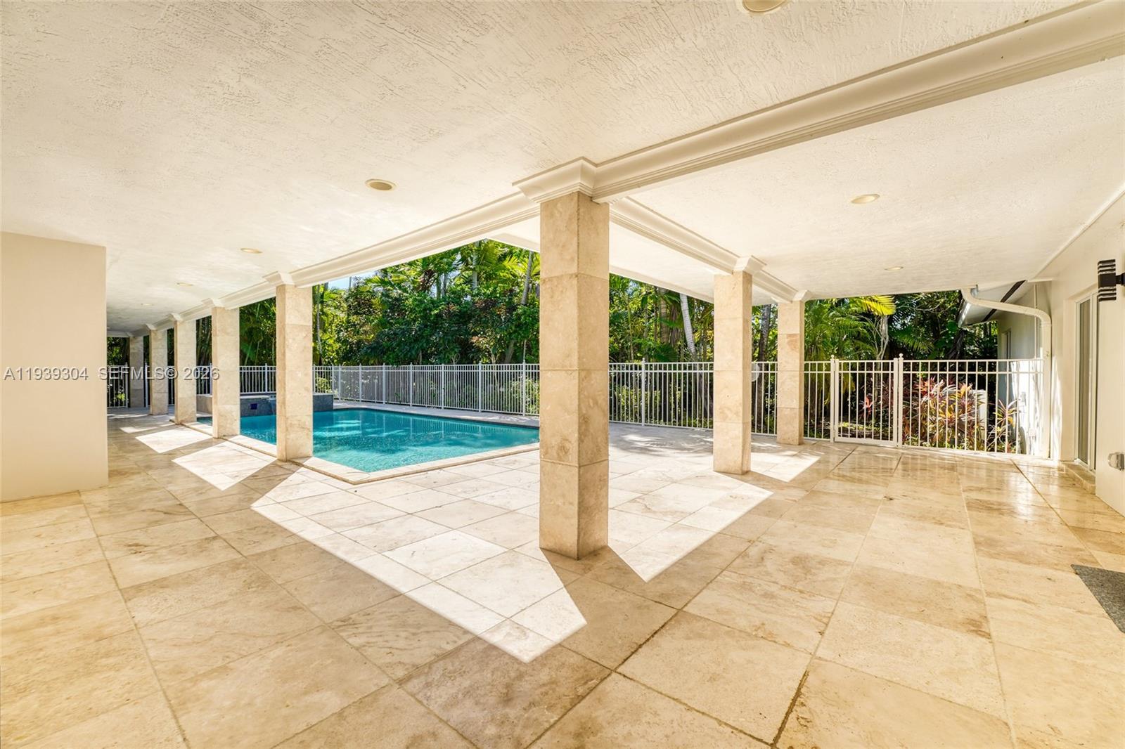 10640 SW 61st Ave Pinecrest, FL 33156