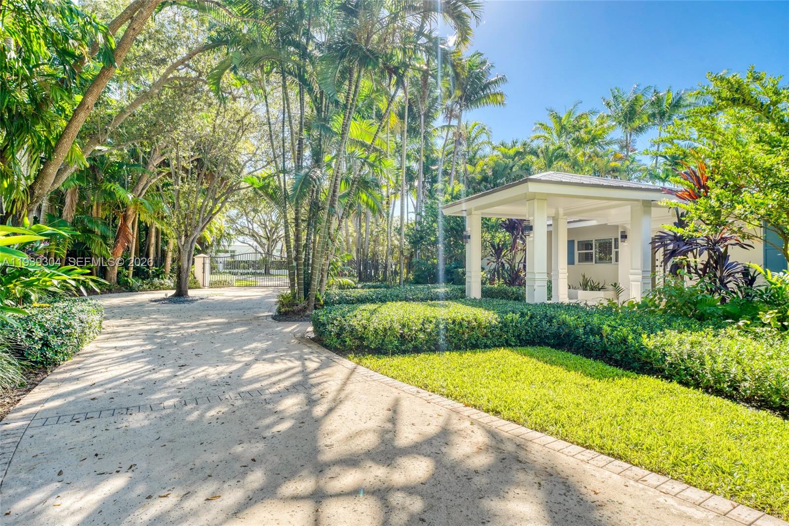 10640 SW 61st Ave Pinecrest, FL 33156