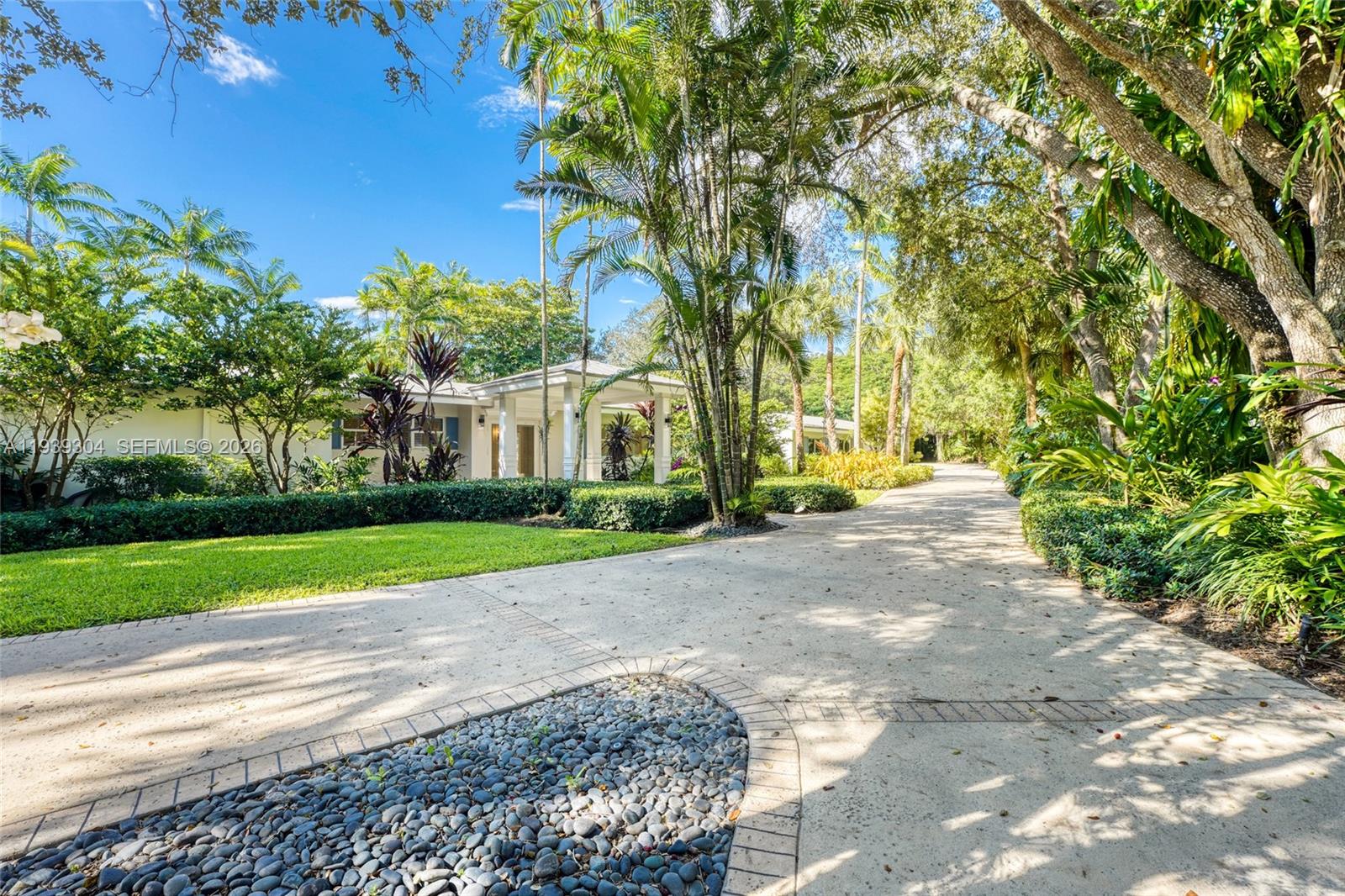 10640 SW 61st Ave Pinecrest, FL 33156