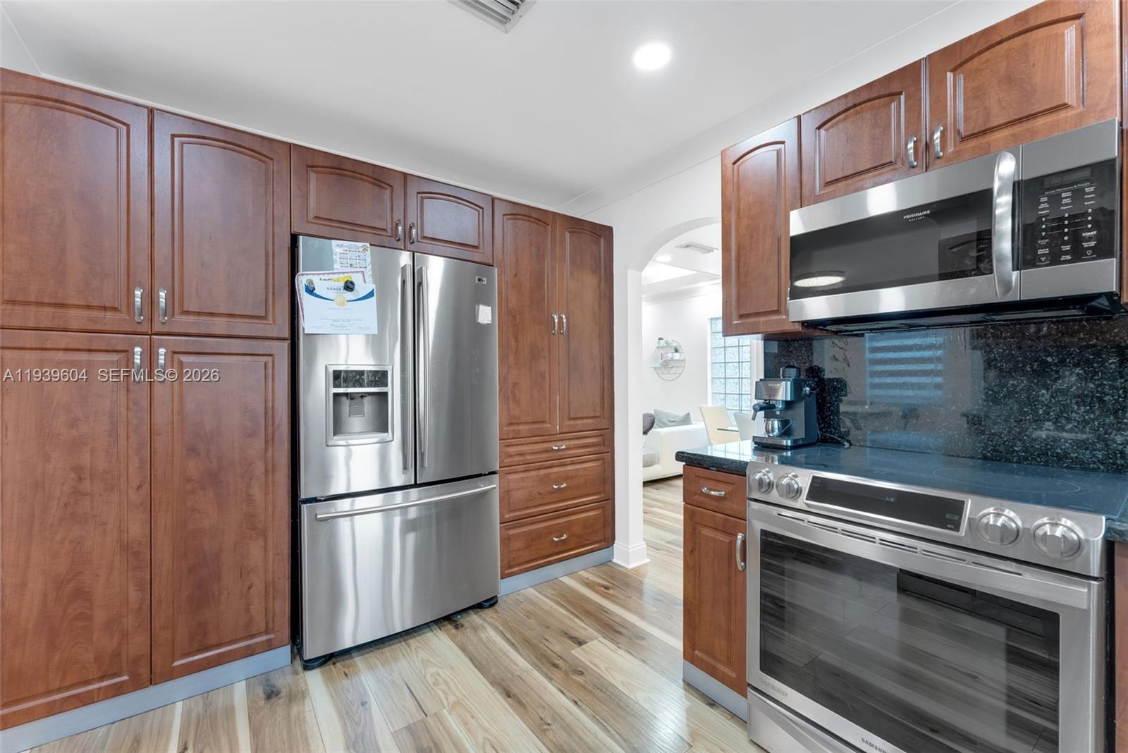 1289 NW 171st Ter Pembroke Pines, FL 33028