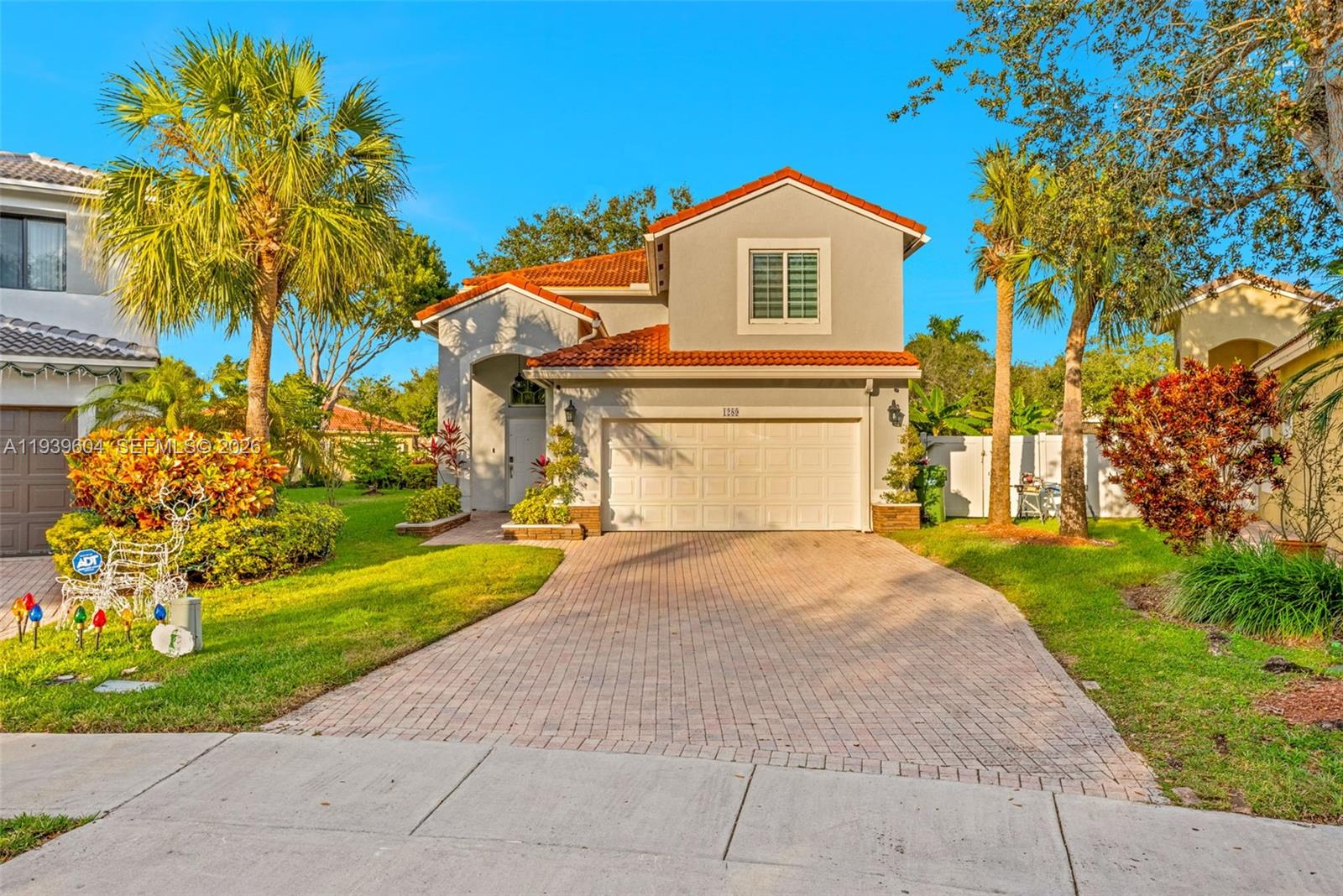 1289 NW 171st Ter Pembroke Pines, FL 33028