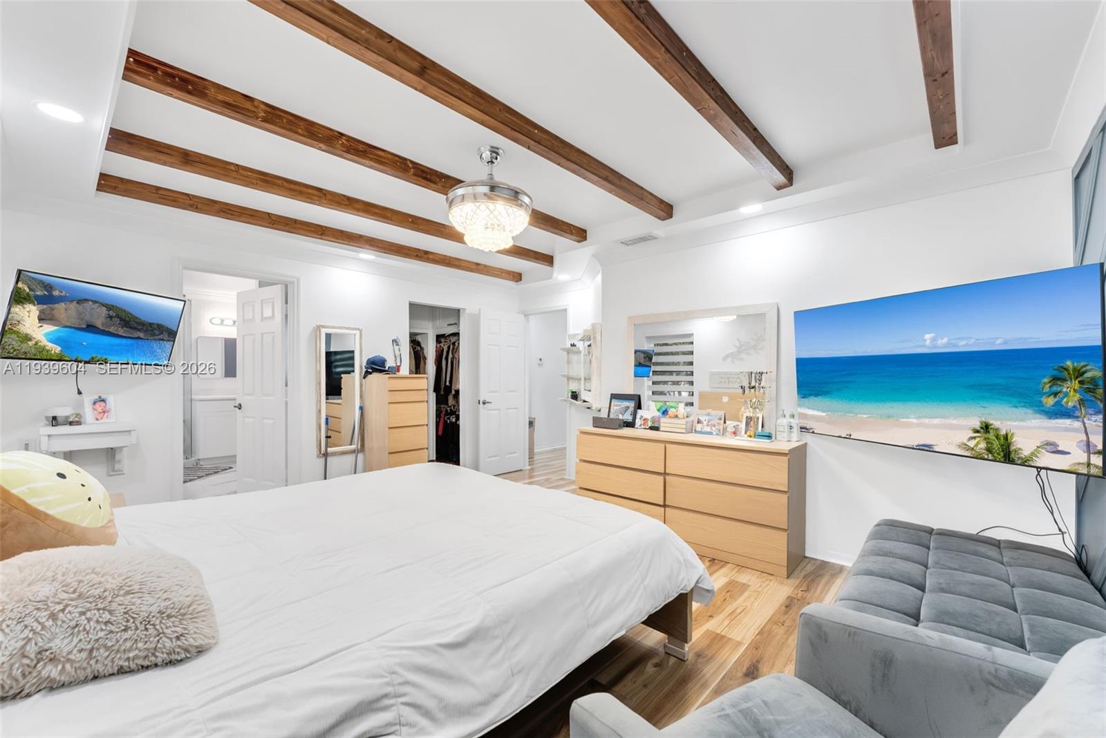 1289 NW 171st Ter Pembroke Pines, FL 33028