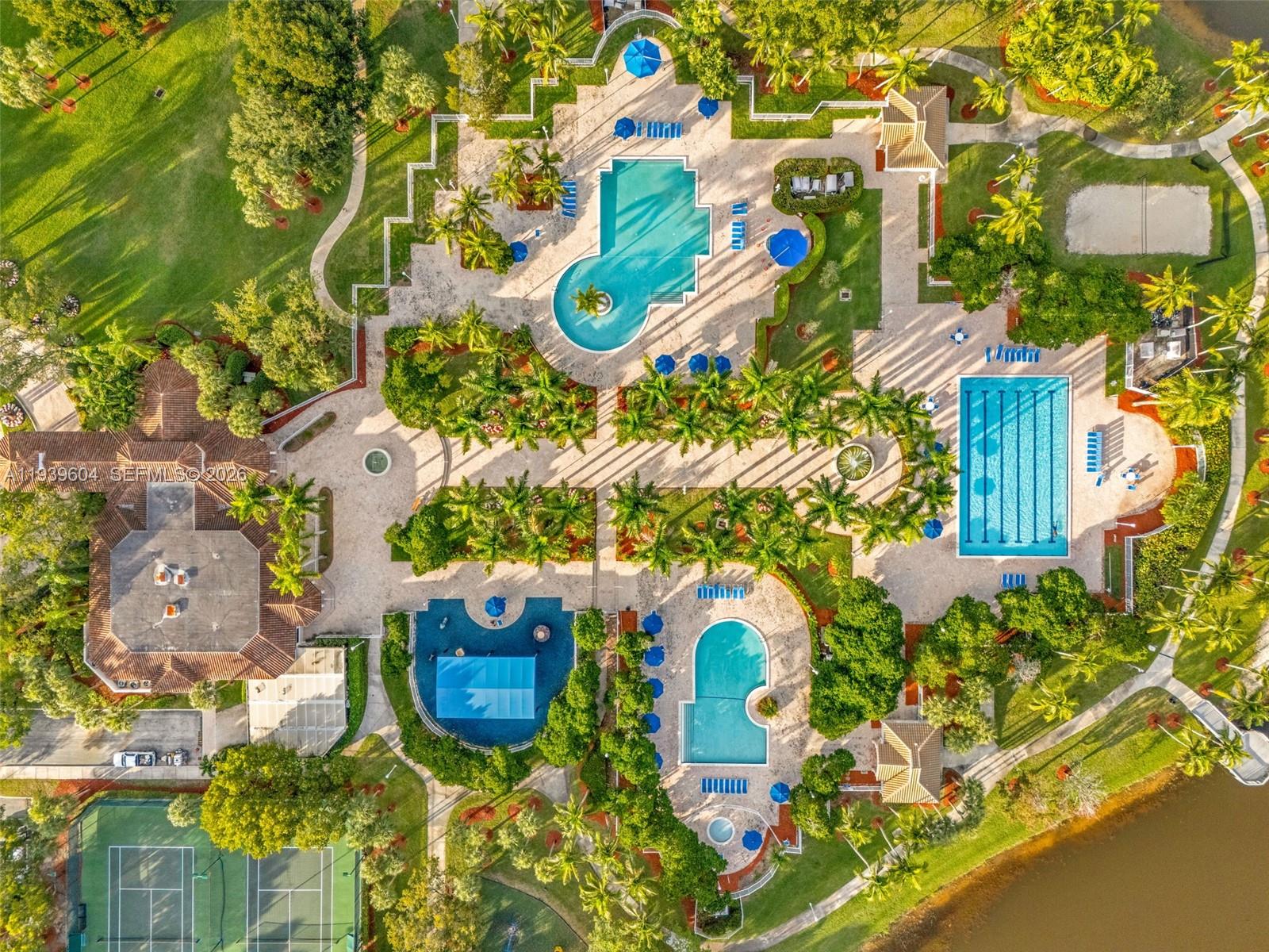 1289 NW 171st Ter Pembroke Pines, FL 33028