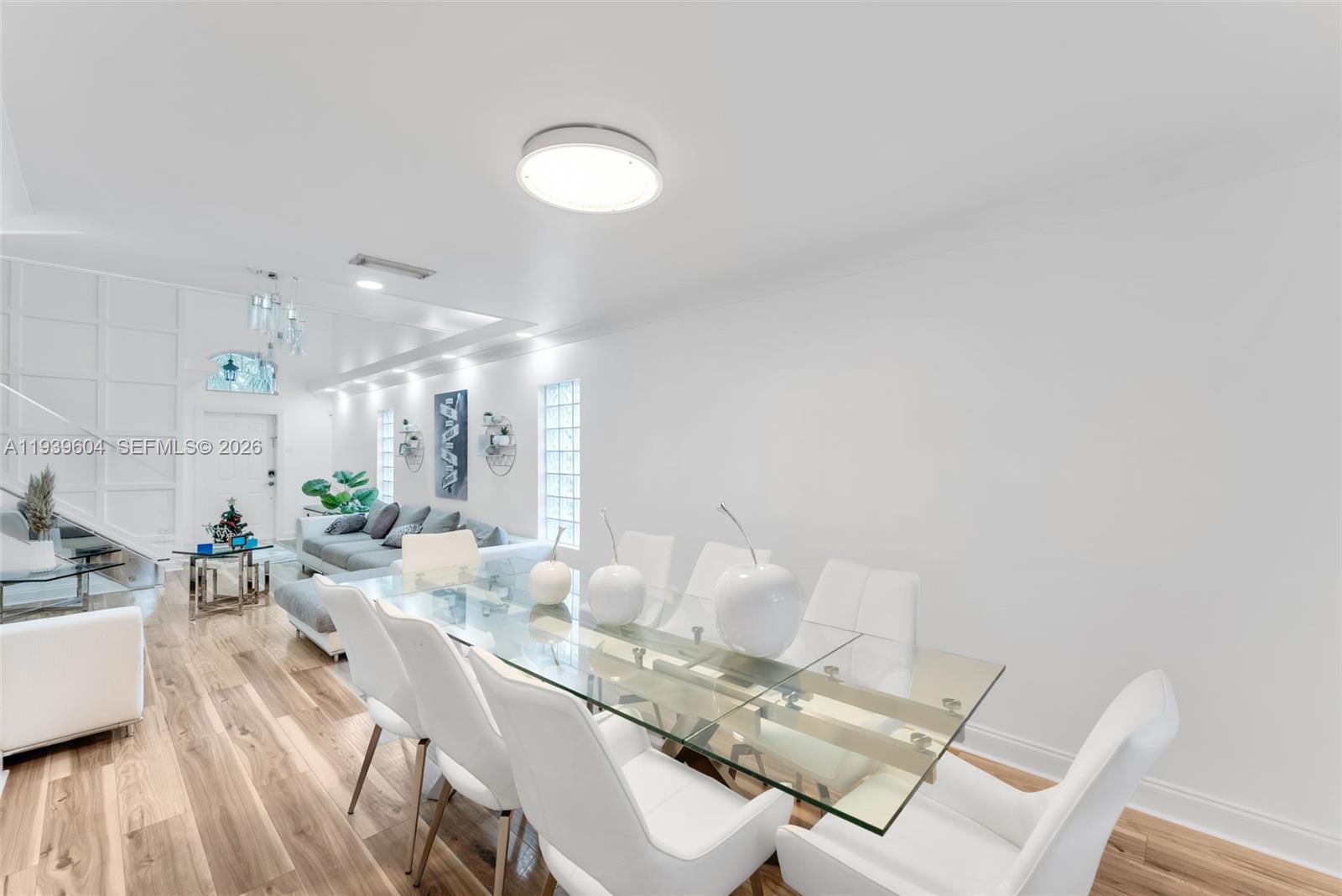 1289 NW 171st Ter Pembroke Pines, FL 33028