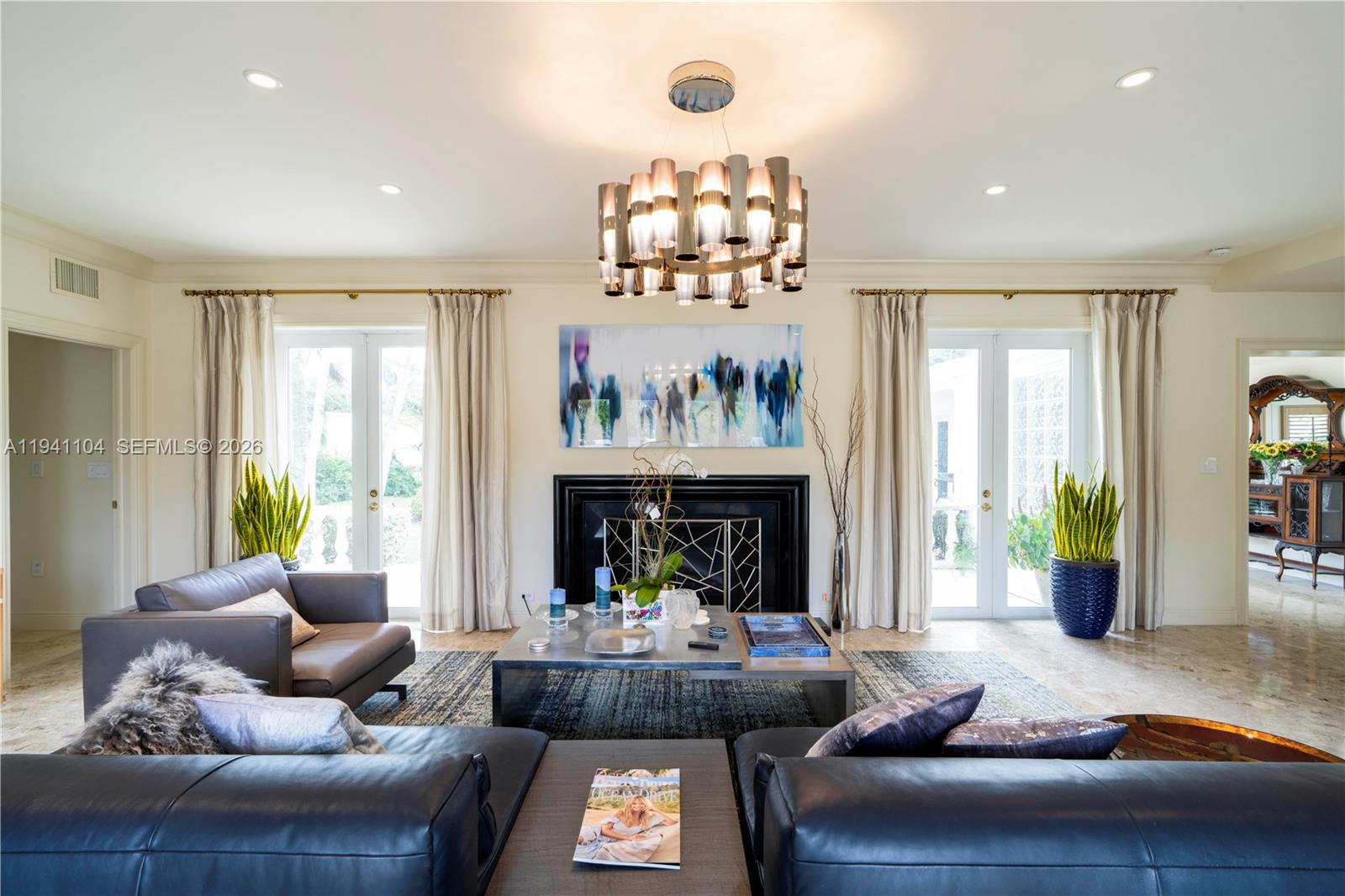 6465 Pine Tree Dr Cir Miami Beach, FL 33141