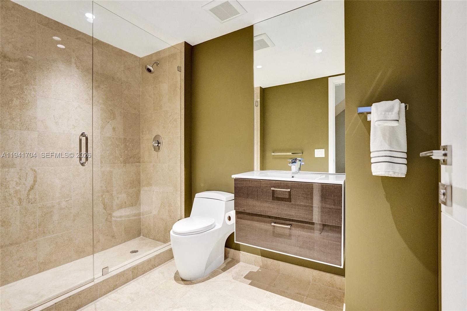 1800 S Ocean Dr #4403 Hallandale Beach, FL 33009