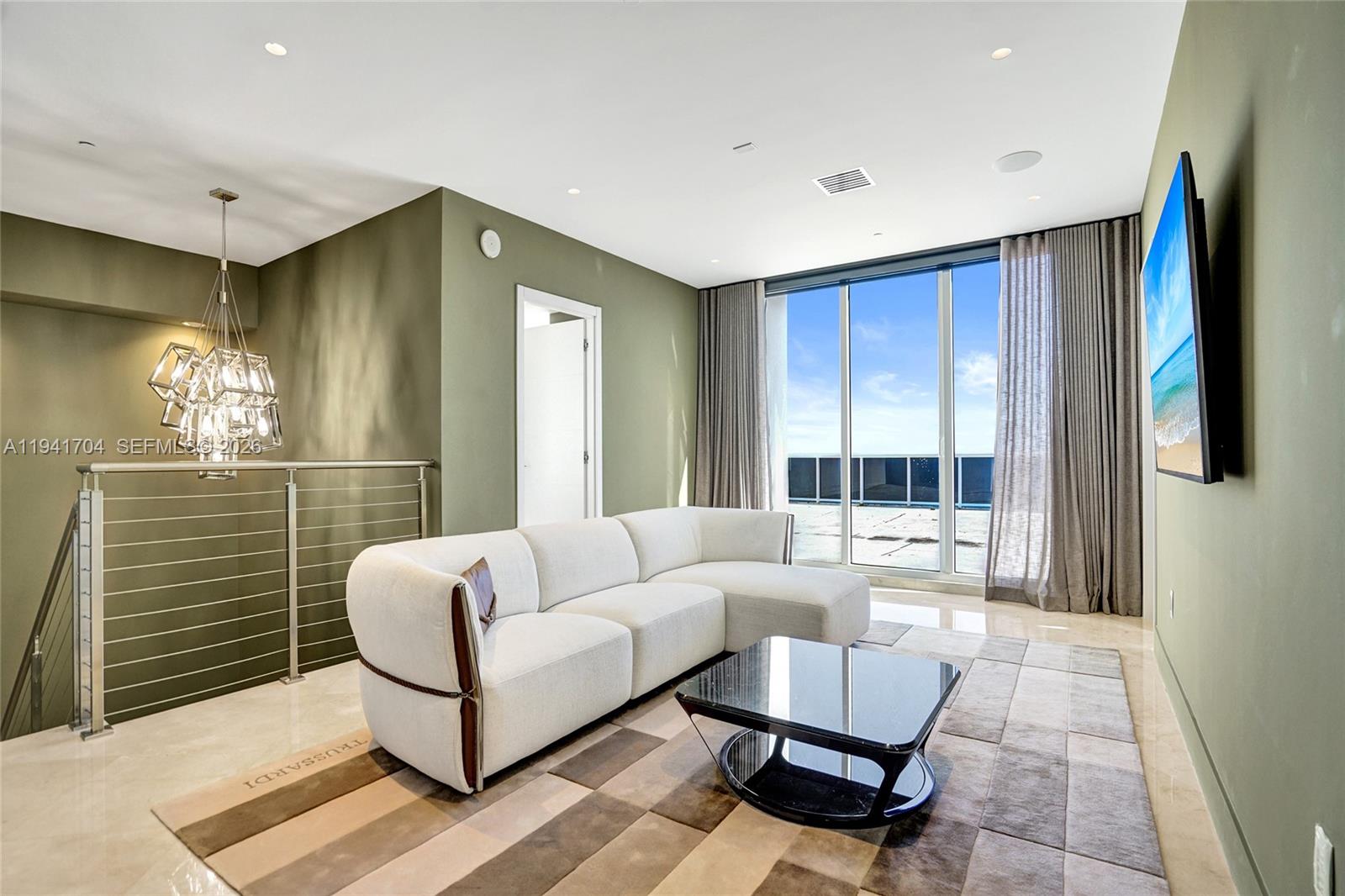 1800 S Ocean Dr #4403 Hallandale Beach, FL 33009