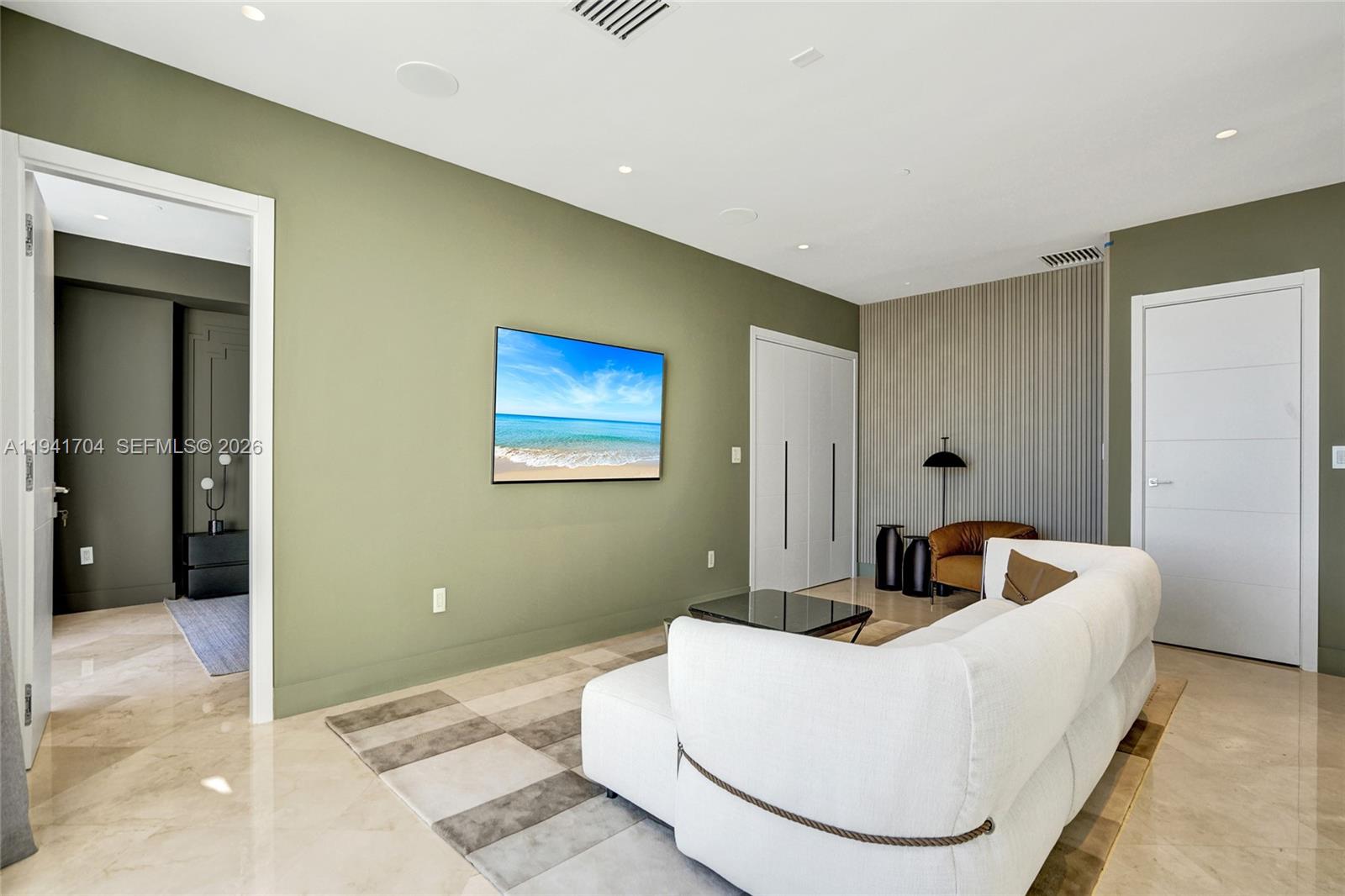 1800 S Ocean Dr #4403 Hallandale Beach, FL 33009