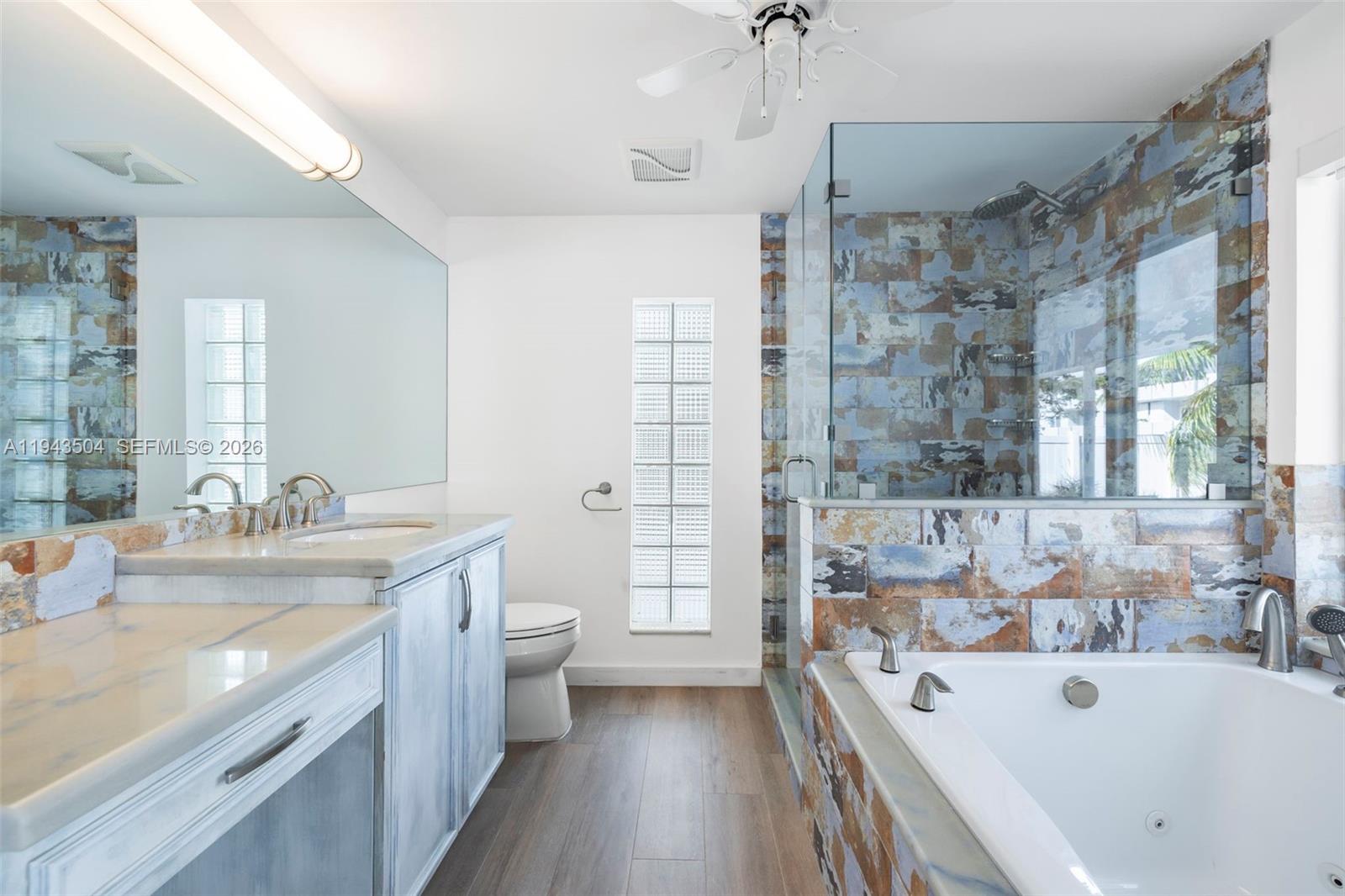 1895 Ixora Rd North Miami, FL 33181