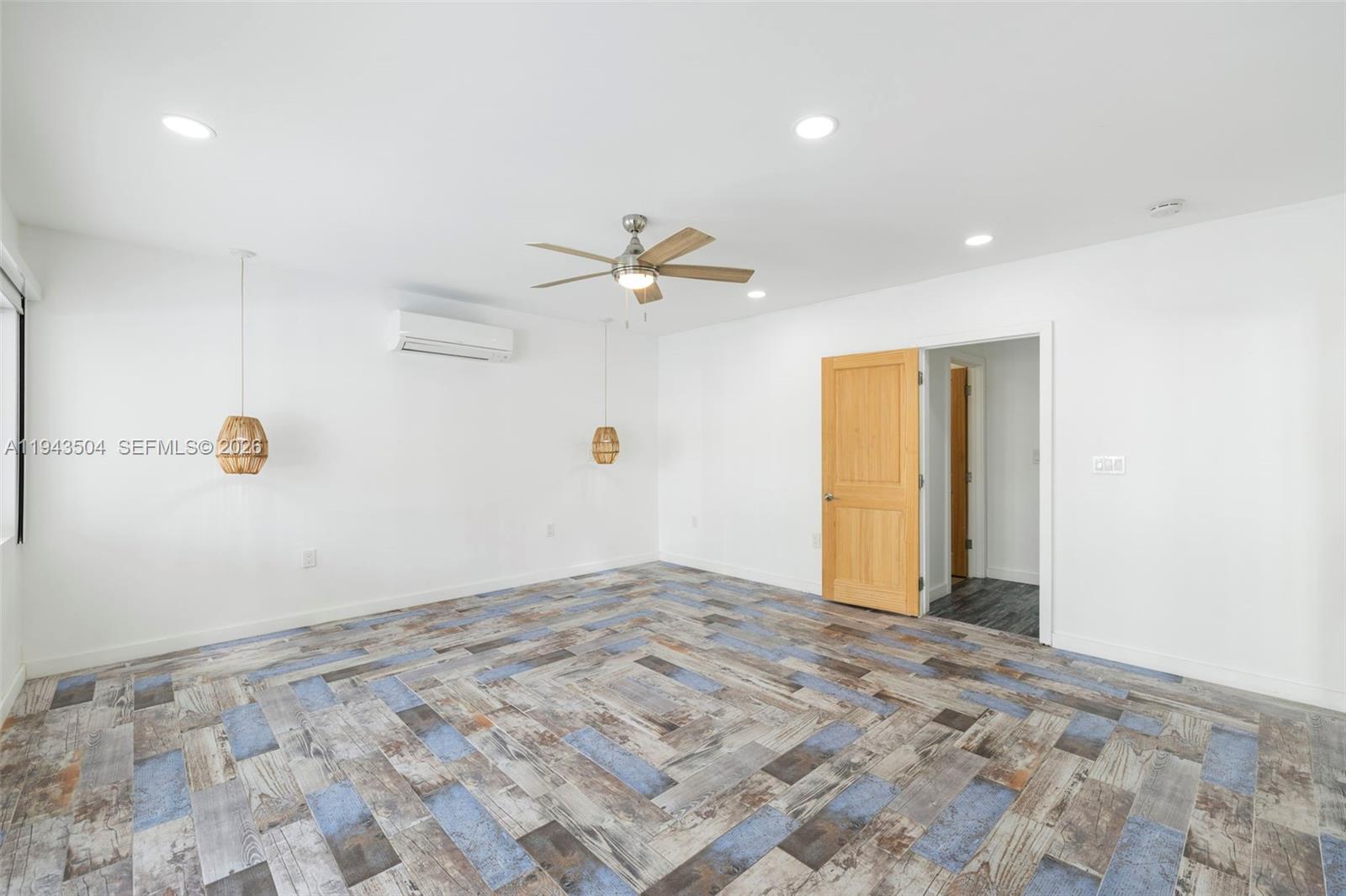 1895 Ixora Rd North Miami, FL 33181