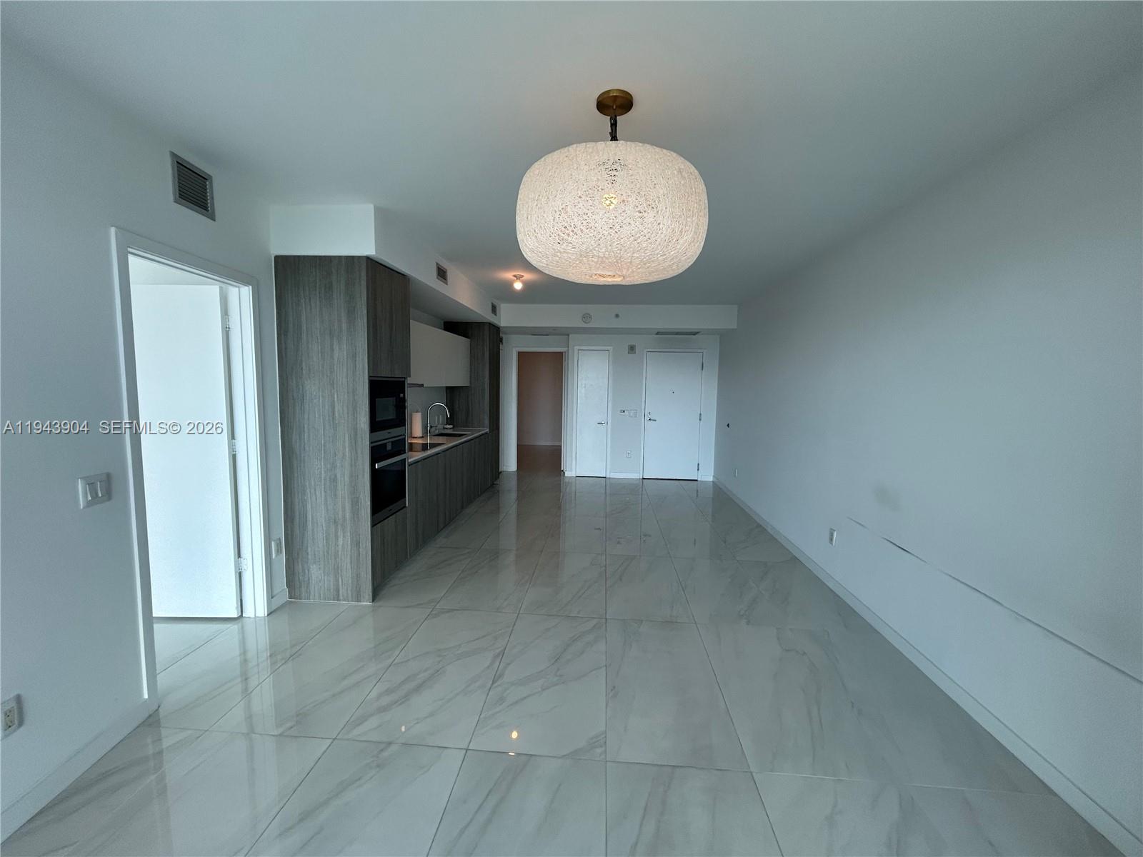 image Biscayne Beach Condo5