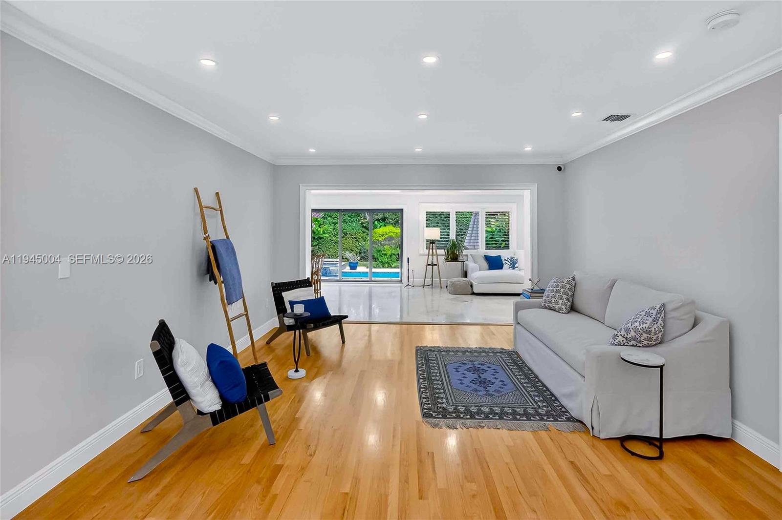 13945 Cartee Rd Palmetto Bay, FL 33158