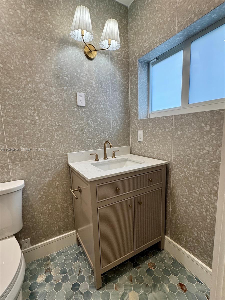 6365 SW 30th St Miami, FL 33155