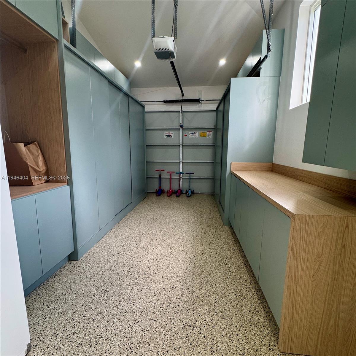 6365 SW 30th St Miami, FL 33155