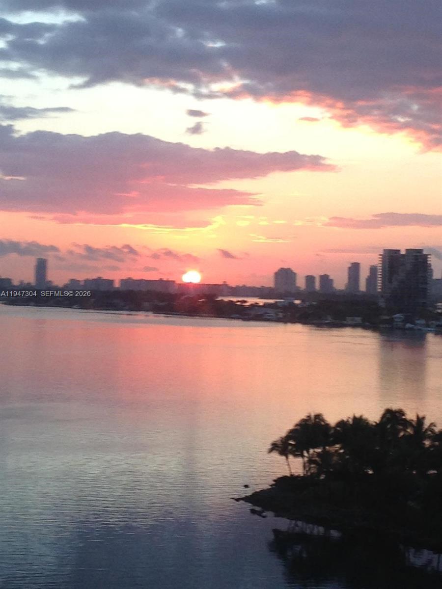 image Paramount Bay1