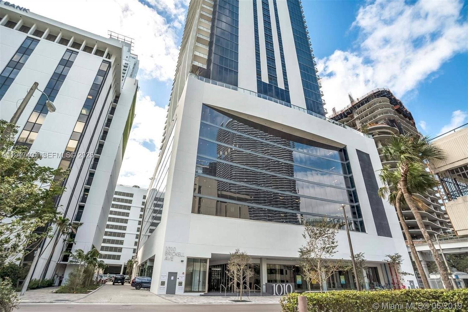 1010 Brickell Ave #2406