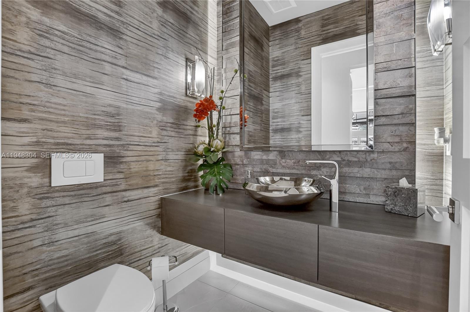 6860 Queenferry Cir Boca Raton, FL 33496