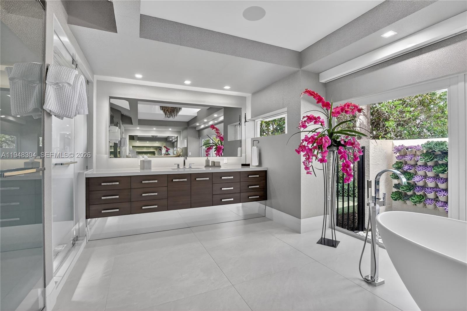 6860 Queenferry Cir Boca Raton, FL 33496