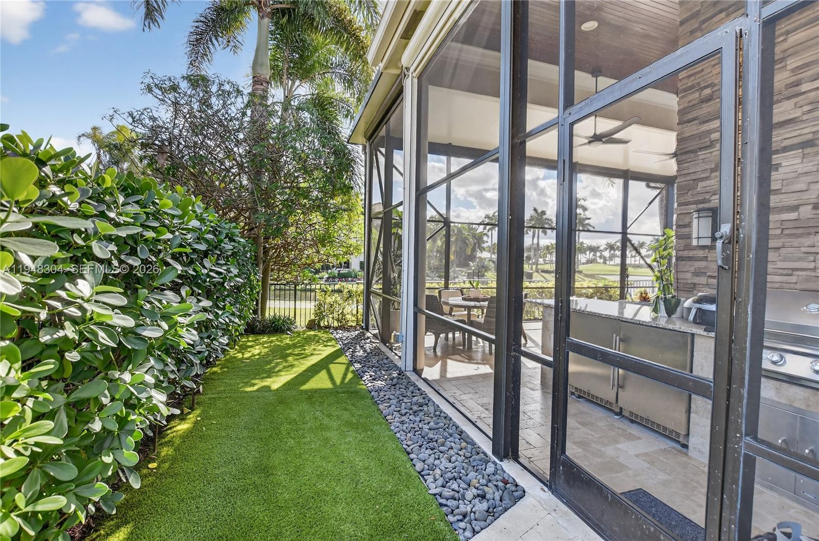 6860 Queenferry Cir Boca Raton, FL 33496