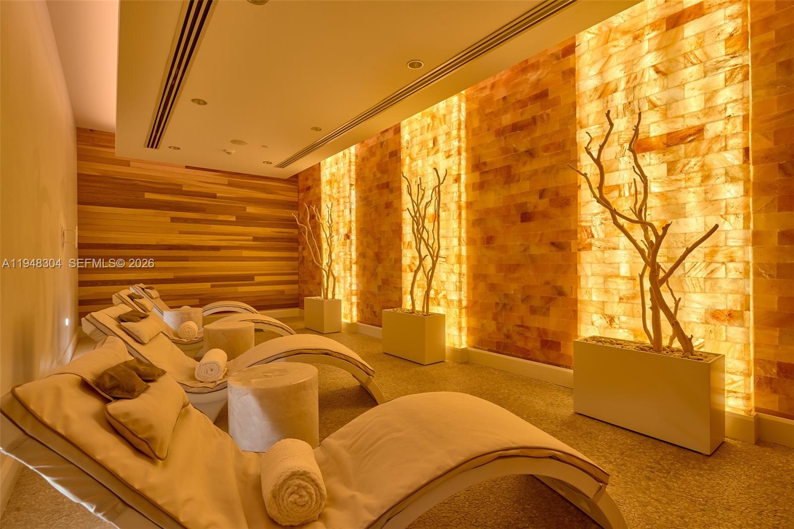 6860 Queenferry Cir Boca Raton, FL 33496