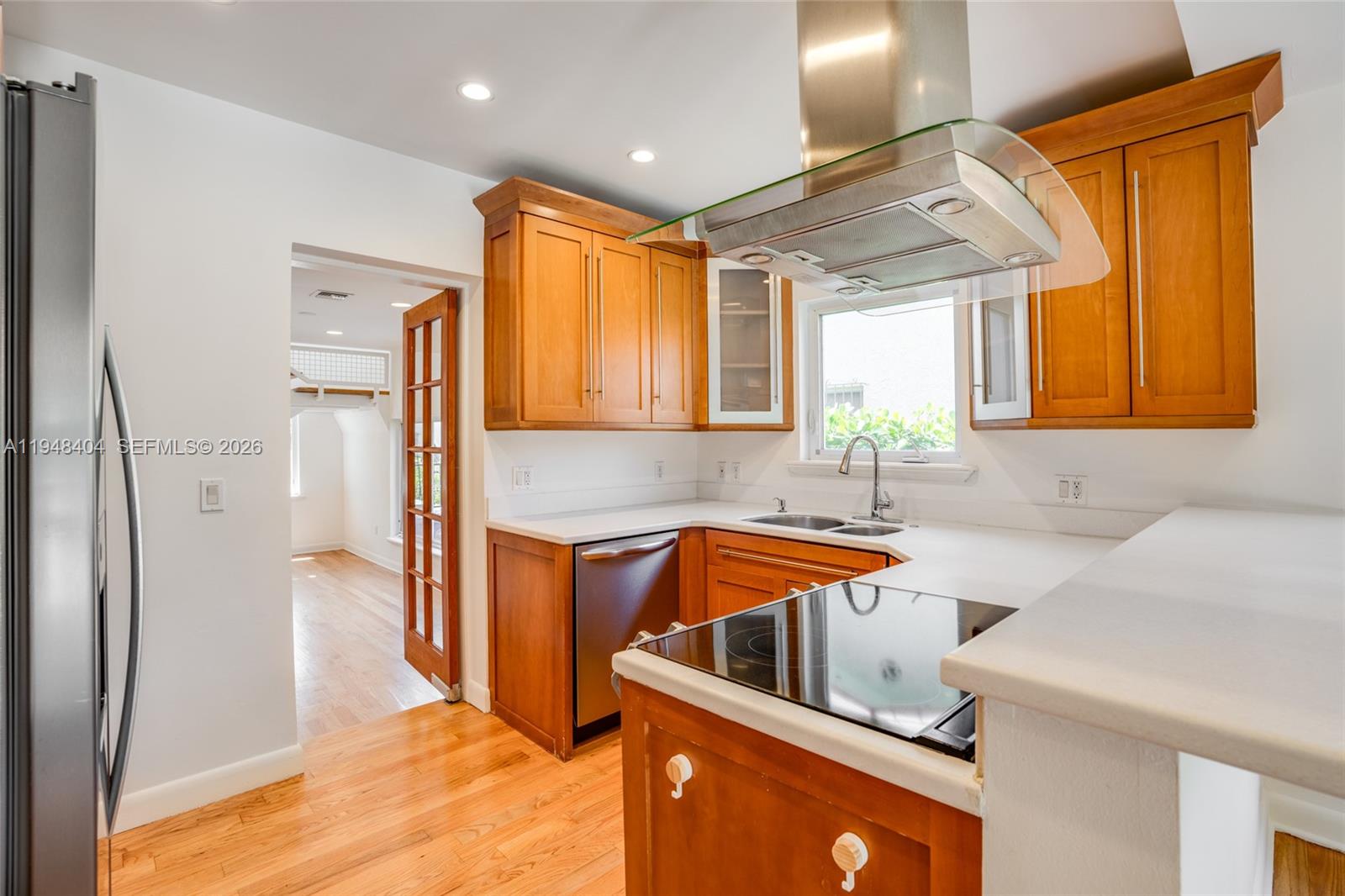 527 SW 20th Rd Miami, FL 33129