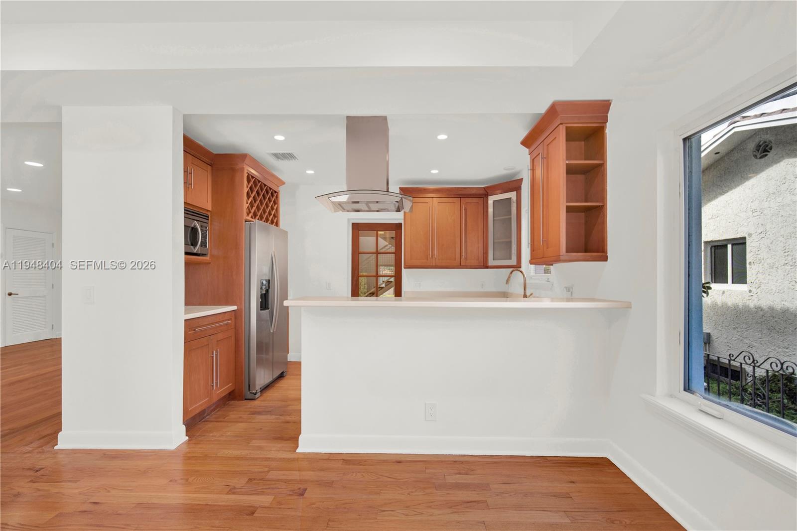 527 SW 20th Rd Miami, FL 33129