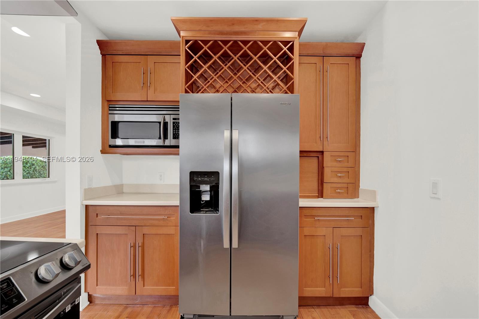 527 SW 20th Rd Miami, FL 33129