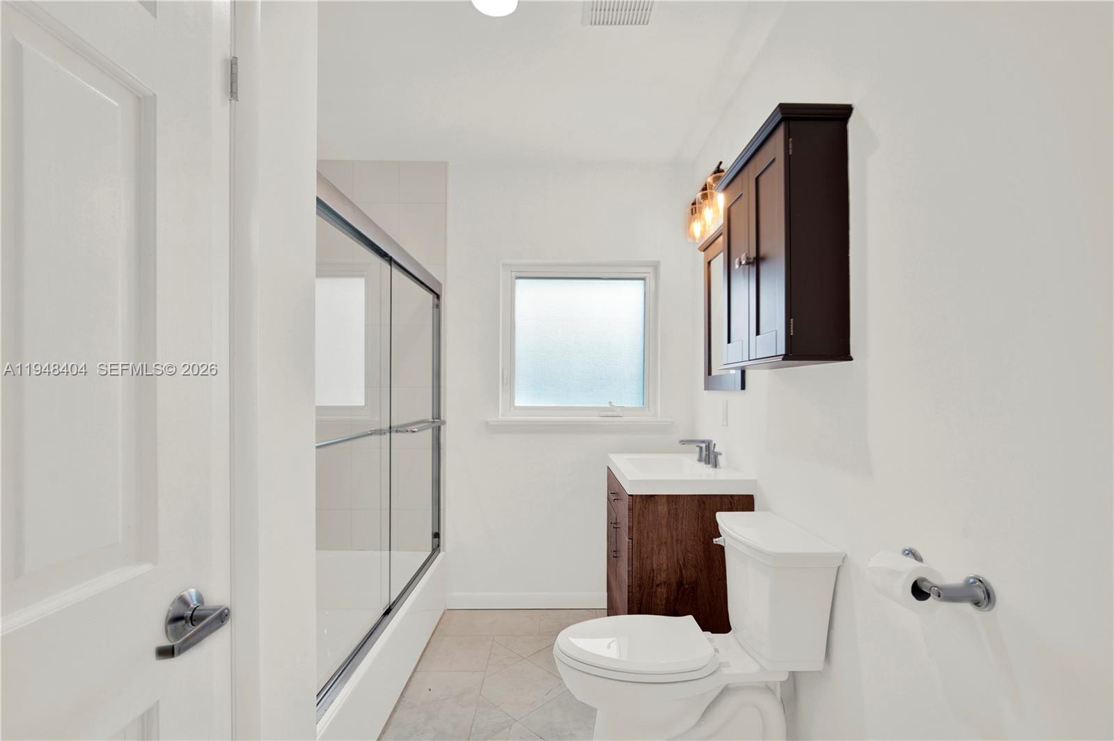 527 SW 20th Rd Miami, FL 33129