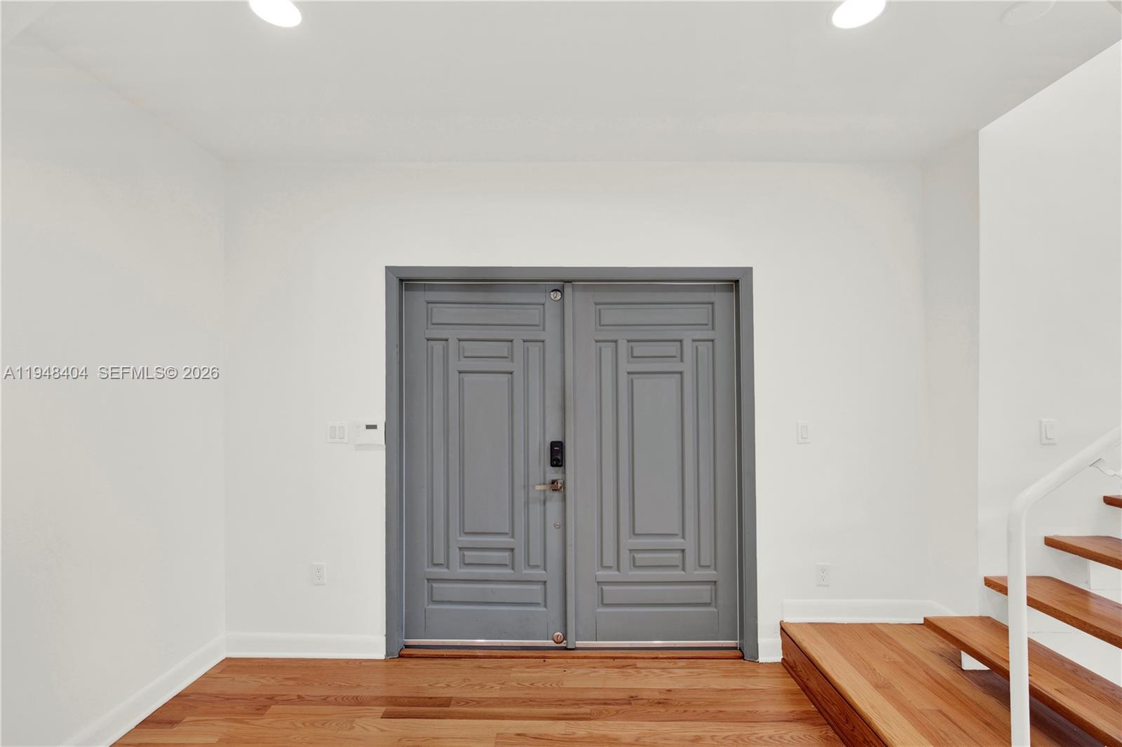 527 SW 20th Rd Miami, FL 33129