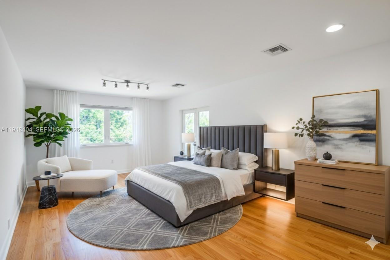 527 SW 20th Rd Miami, FL 33129