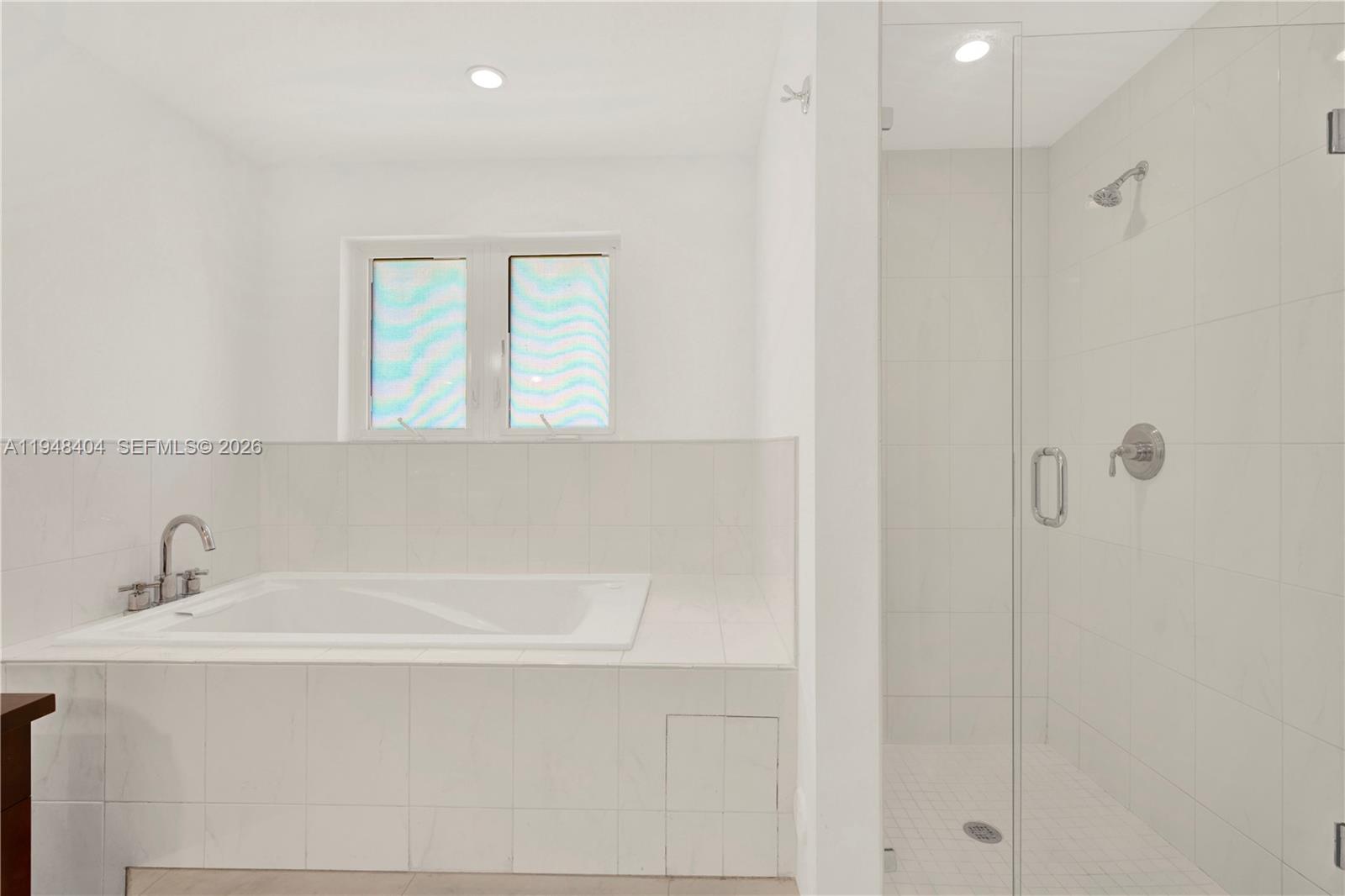 527 SW 20th Rd Miami, FL 33129