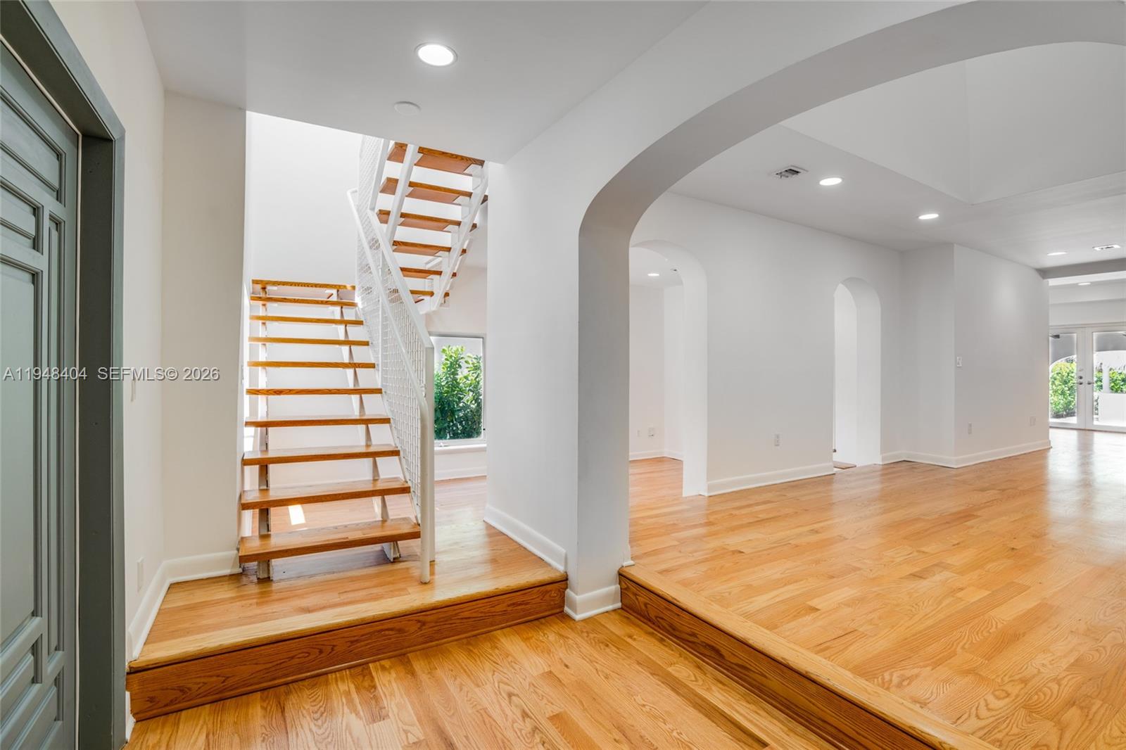 527 SW 20th Rd Miami, FL 33129