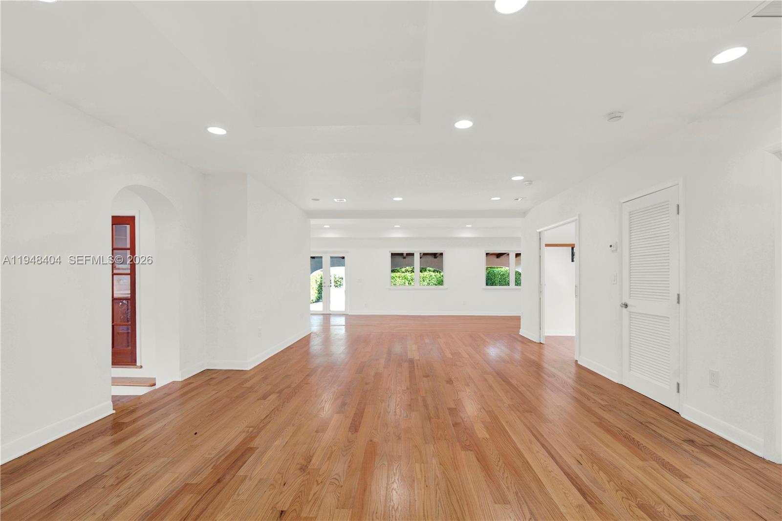 527 SW 20th Rd Miami, FL 33129