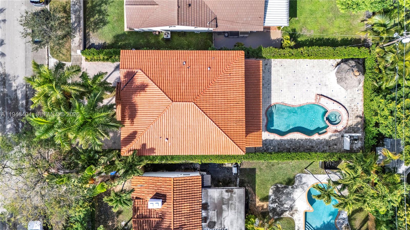 527 SW 20th Rd Miami, FL 33129