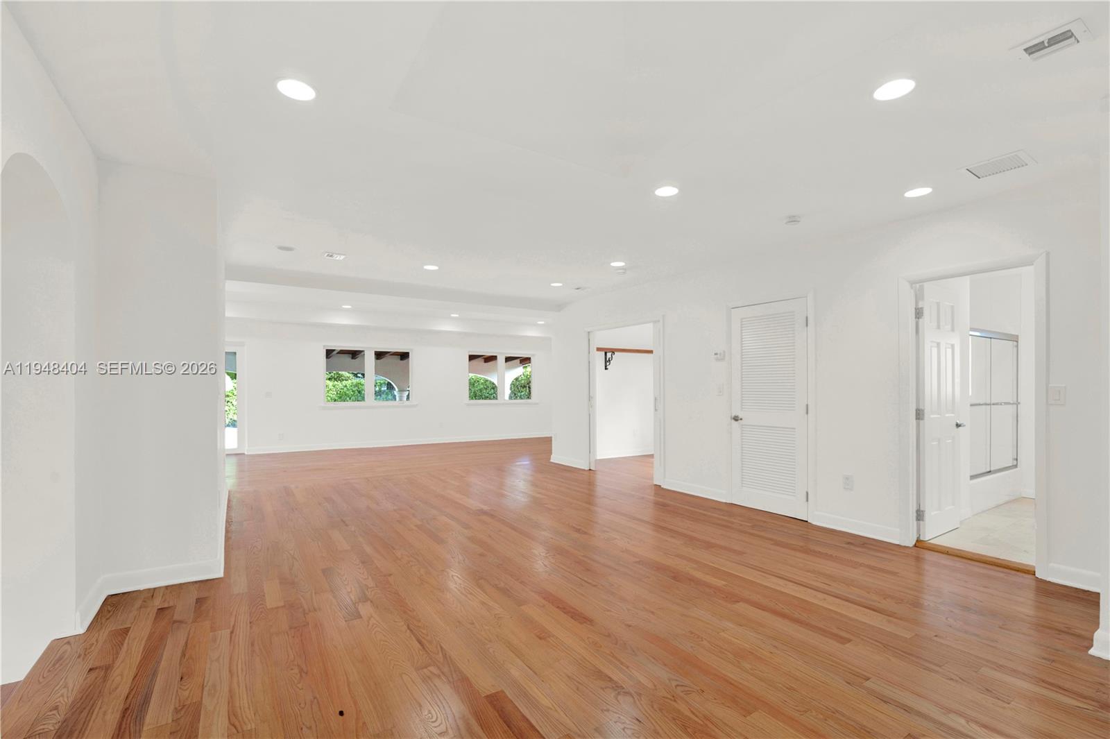 527 SW 20th Rd Miami, FL 33129