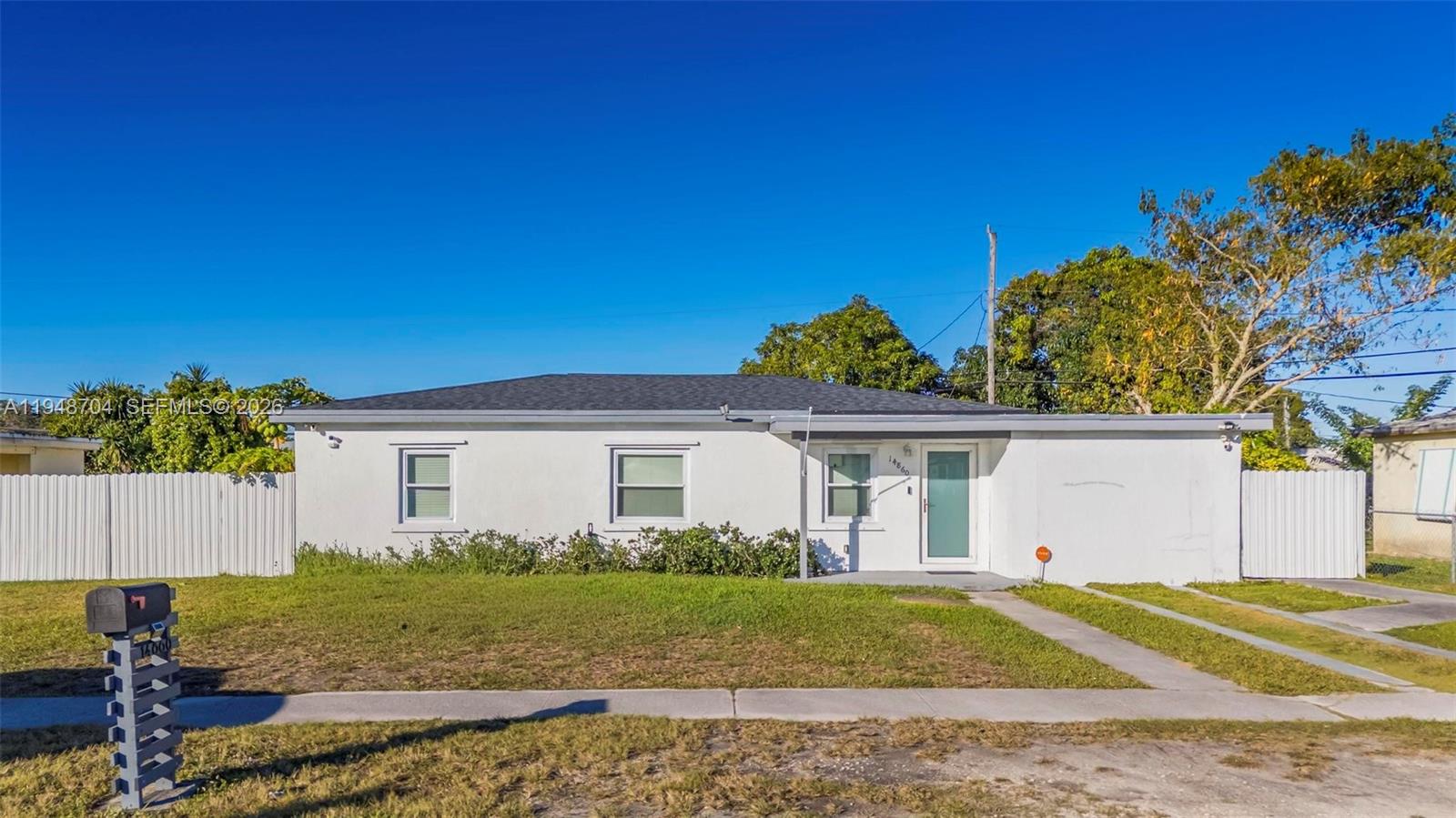 14860 Buchanan St Miami, FL 33176