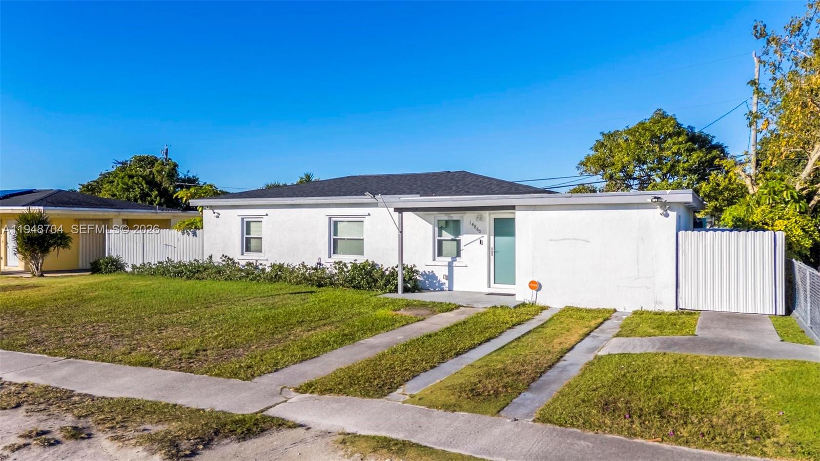 14860 Buchanan St Miami, FL 33176