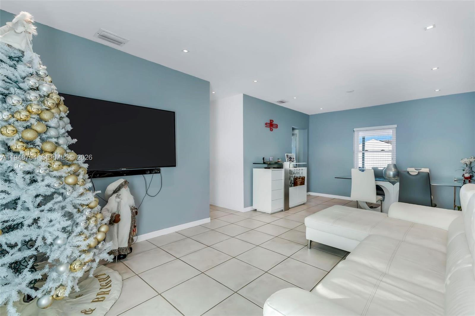 14860 Buchanan St Miami, FL 33176