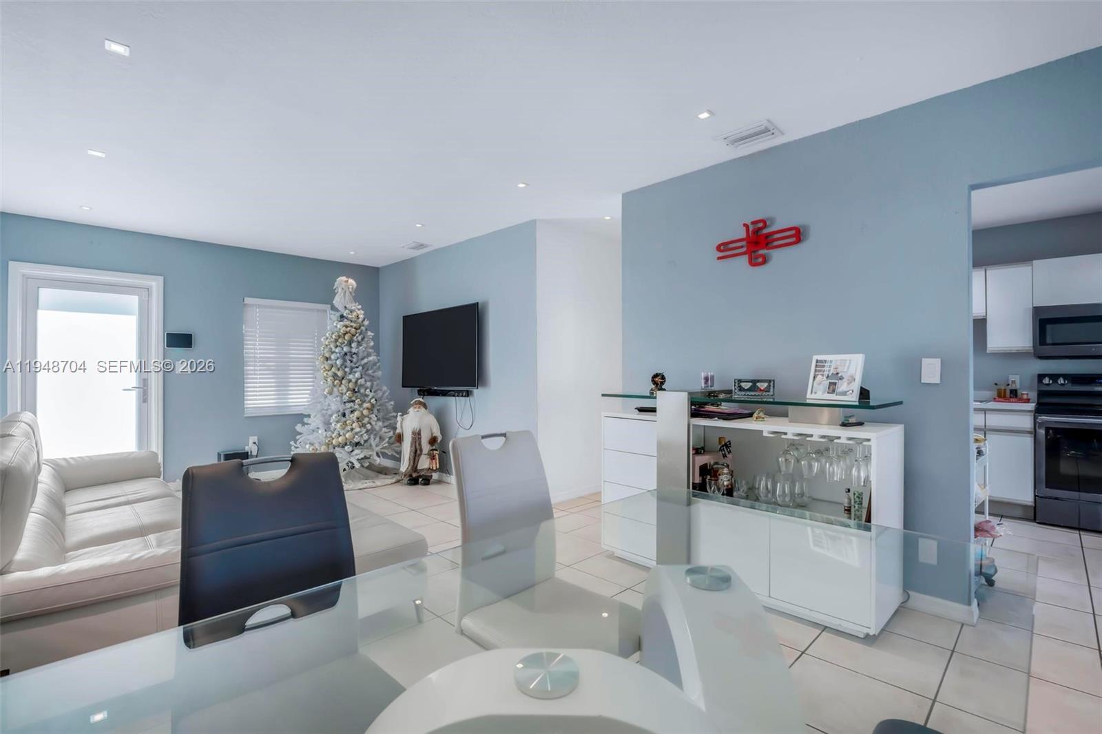 14860 Buchanan St Miami, FL 33176