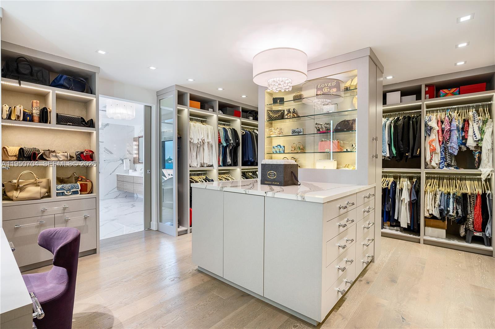 2370 Bayview Ln North Miami, FL 33181