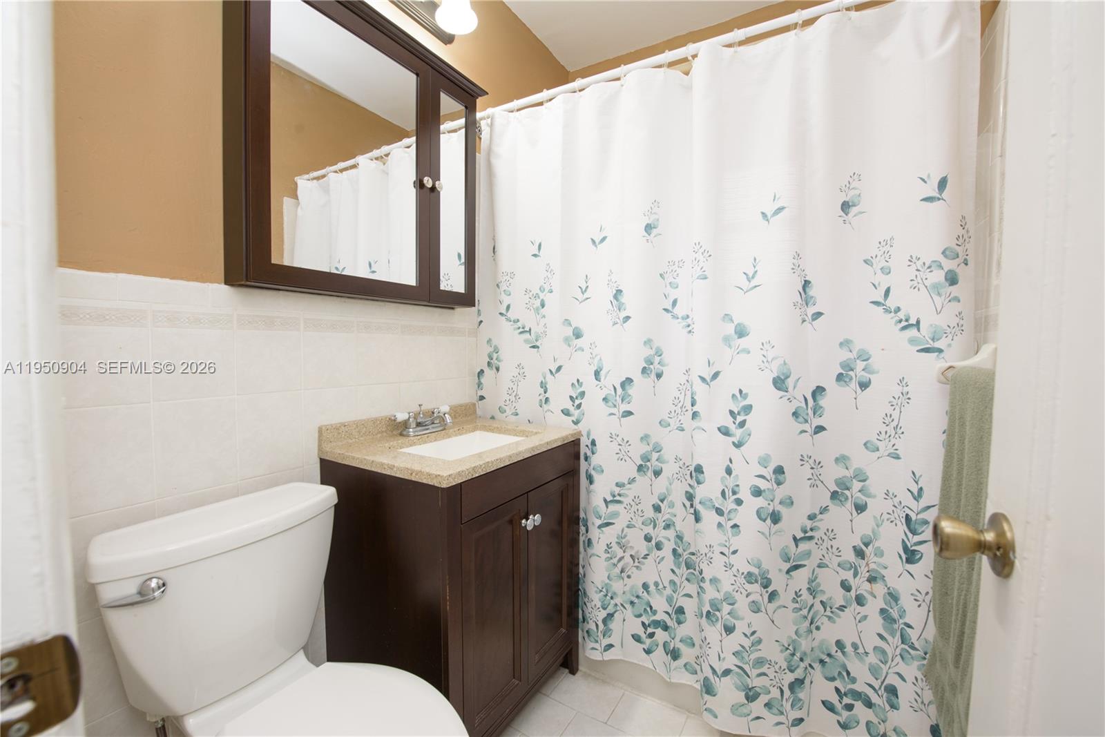 5431 W 2nd Ave Hialeah, FL 33012