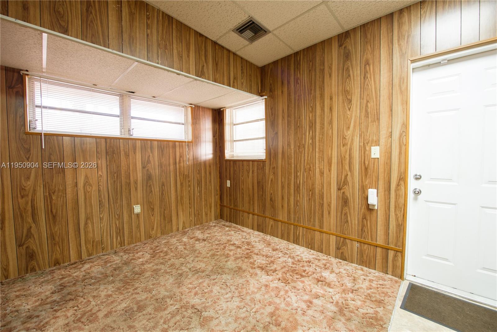 5431 W 2nd Ave Hialeah, FL 33012