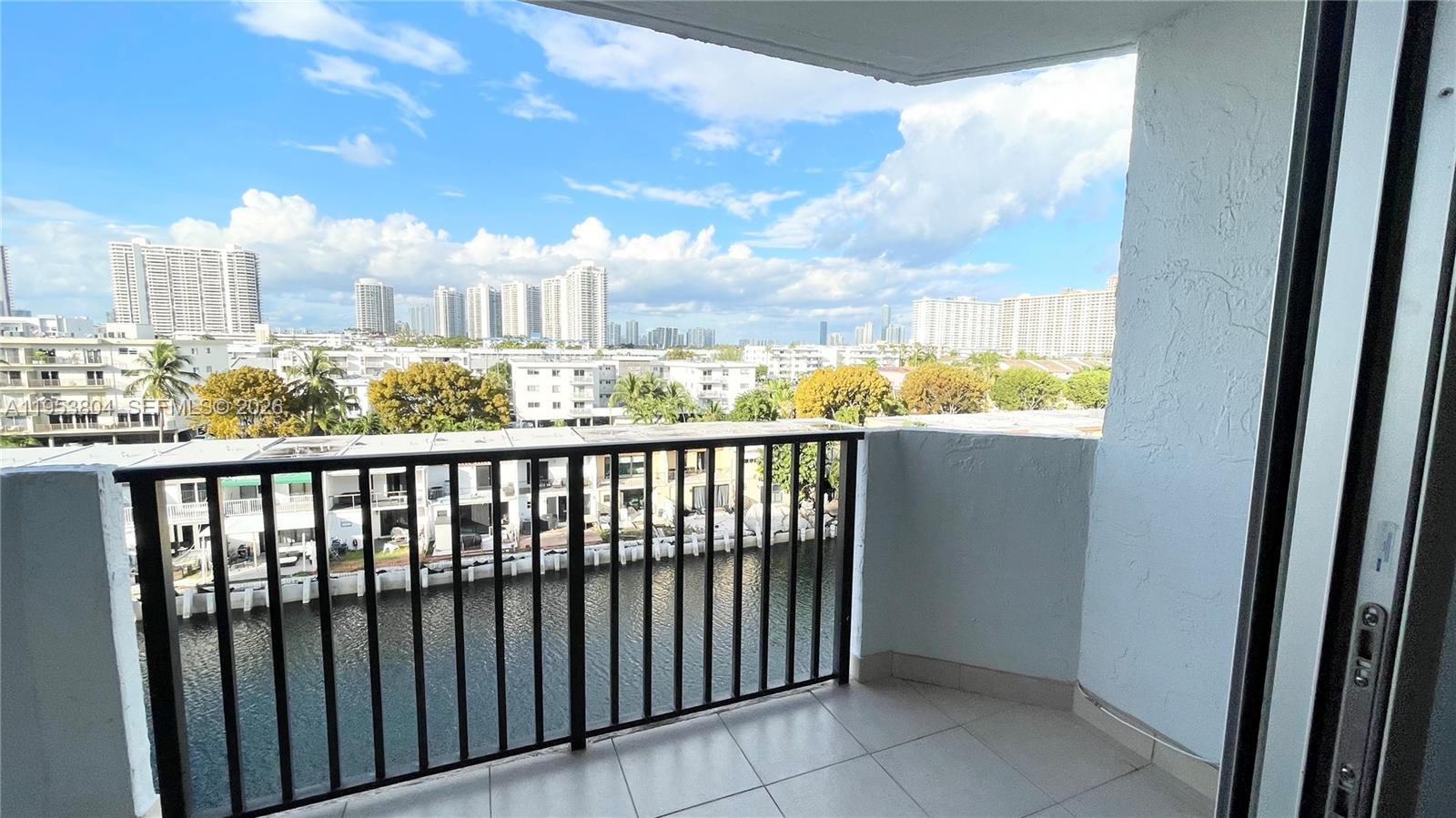 3703 NE 166th St #602 North Miami Beach, FL 33160