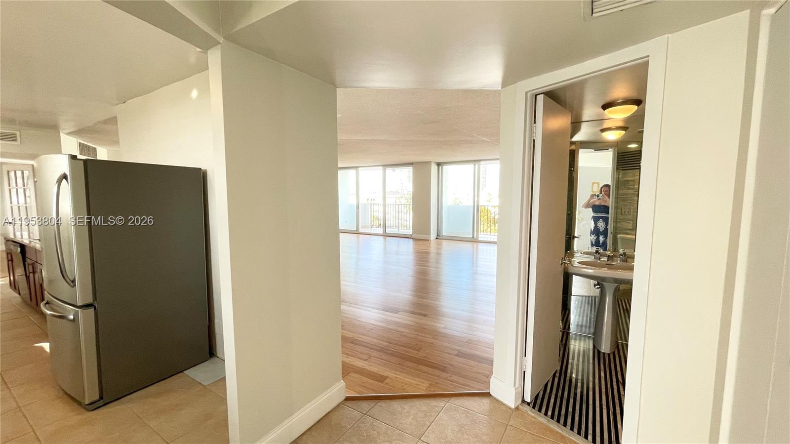 3703 NE 166th St #602 North Miami Beach, FL 33160