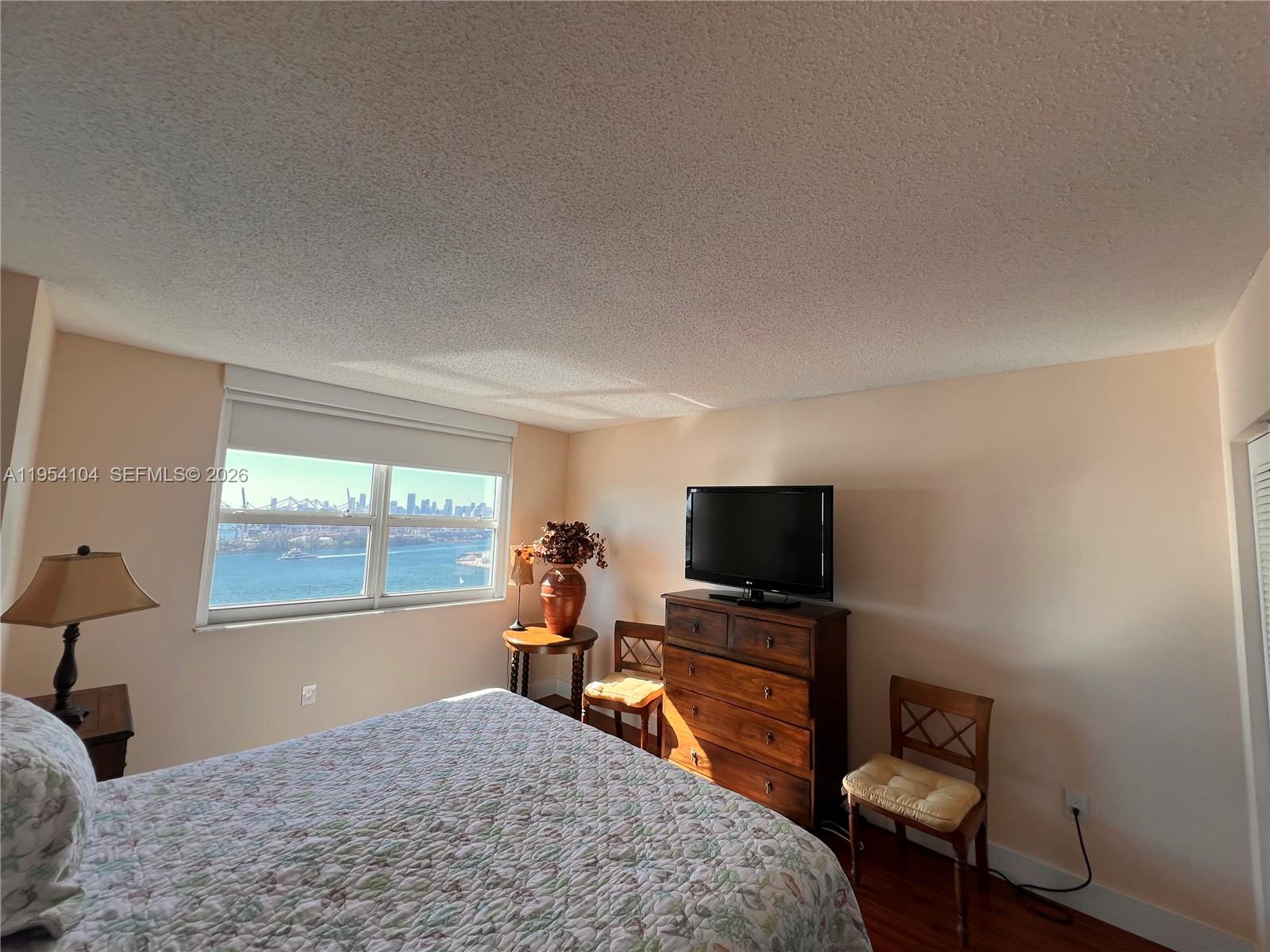 90 Alton Rd #2110 Miami Beach, FL 33139