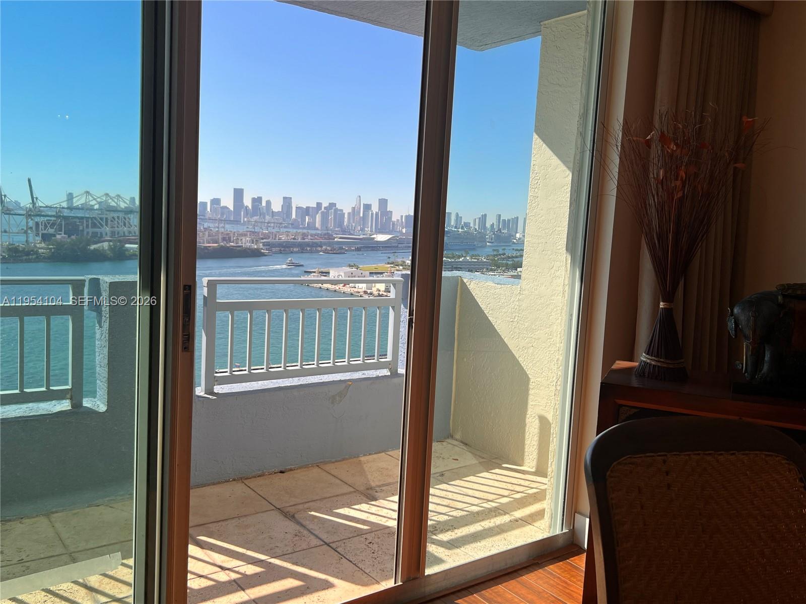 90 Alton Rd #2110 Miami Beach, FL 33139