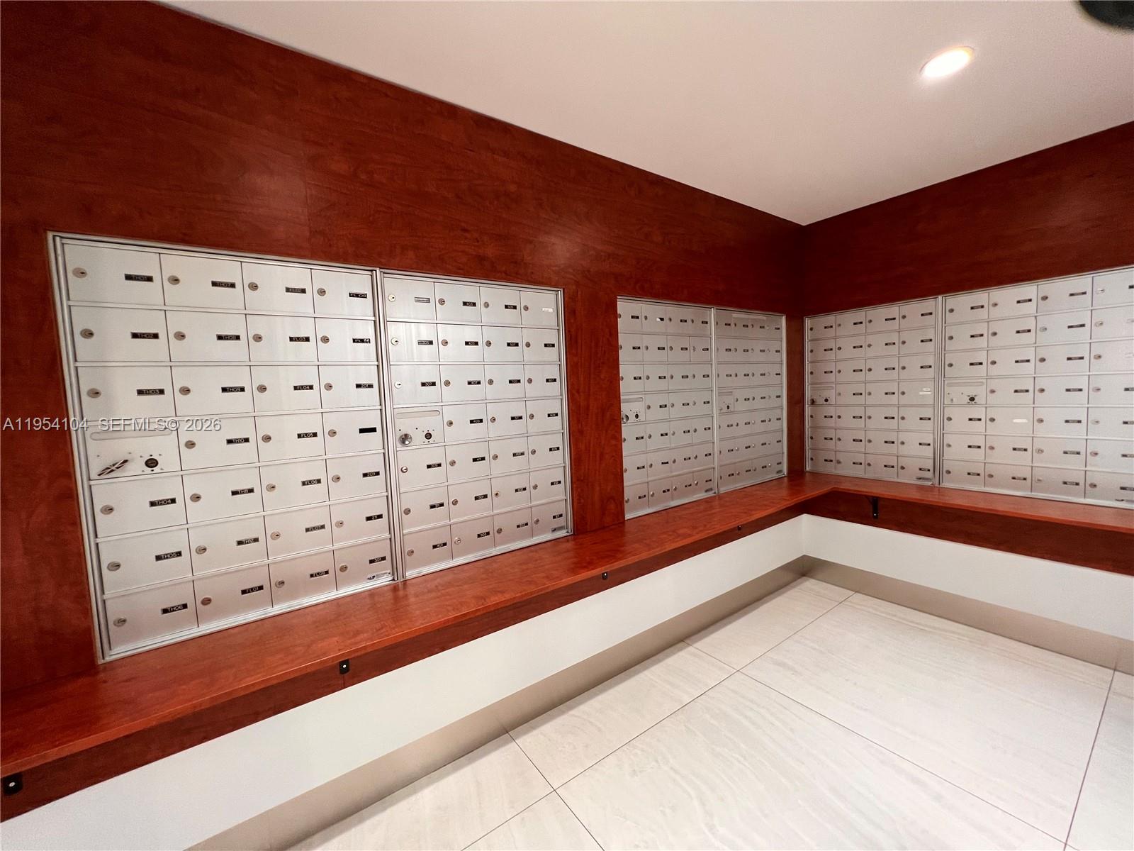 90 Alton Rd #2110 Miami Beach, FL 33139