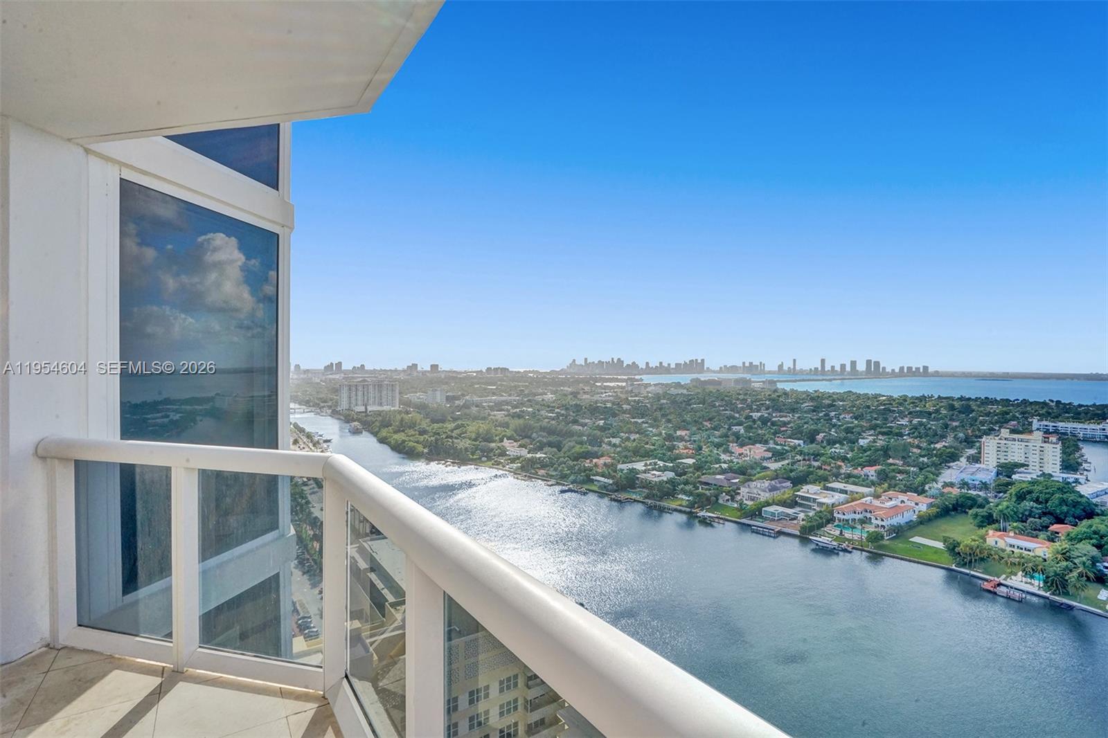 image Green Diamond9