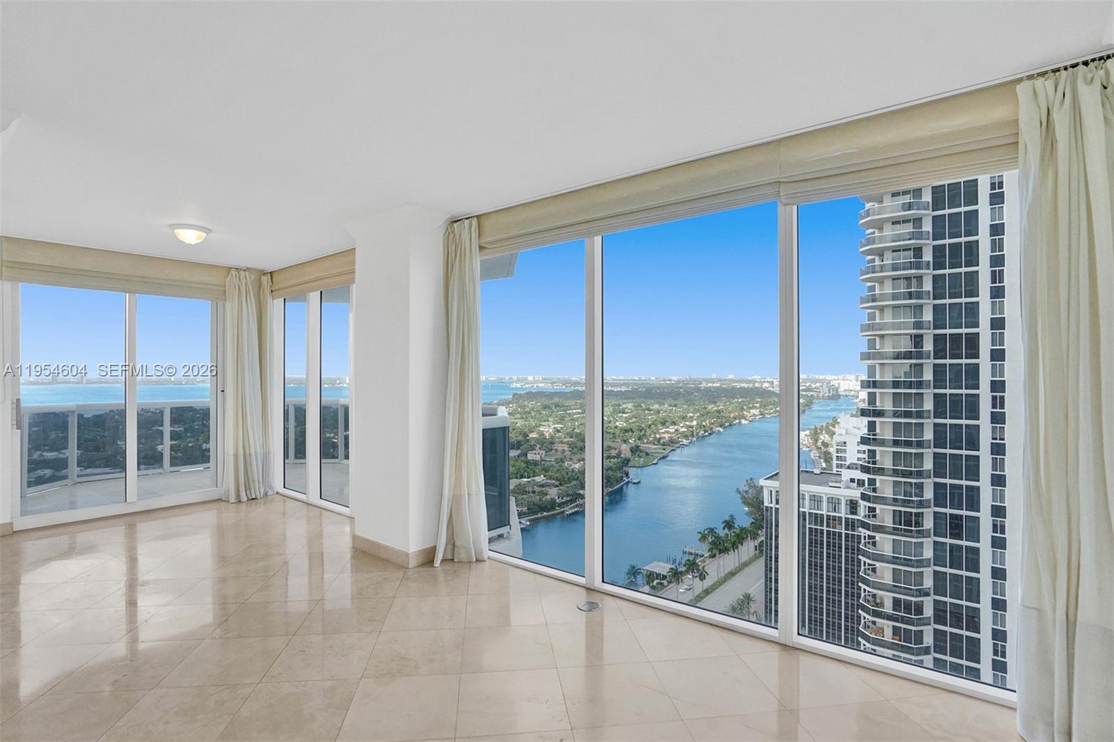 image Green Diamond17